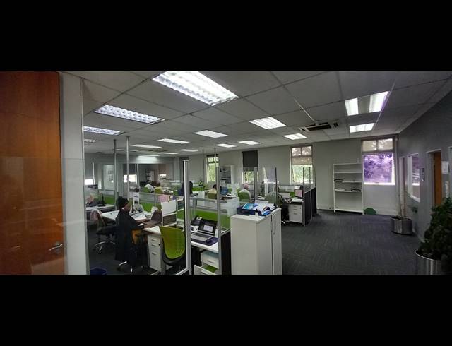 832M² OFFICE TO LET IN RIVONIA